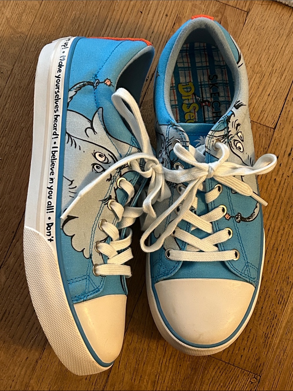 Skechers Dr. Seuss Light Blue Canvas Sneakers with Orange Heel Tabs Size 7